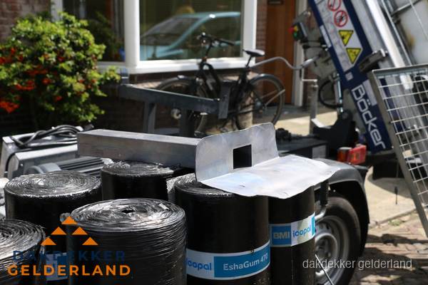 Dakbedekkingsmateriaal en dakgoot onderdelen in Gelderland Dakbedekkingsmateriaal en dakgoot onderdelen in Gelderland