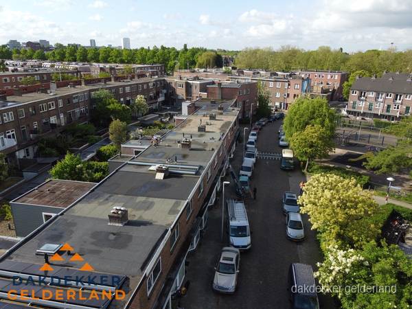 Luchtfoto dakinspectie woonwijk in Gelderland Luchtfoto dakinspectie woonwijk in Gelderland