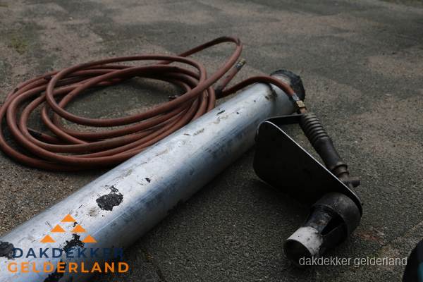 Dakdekker gasbrander en gereedschap voor spoedklus in Gelderland Dakdekker gasbrander en gereedschap voor spoedklus in Gelderland